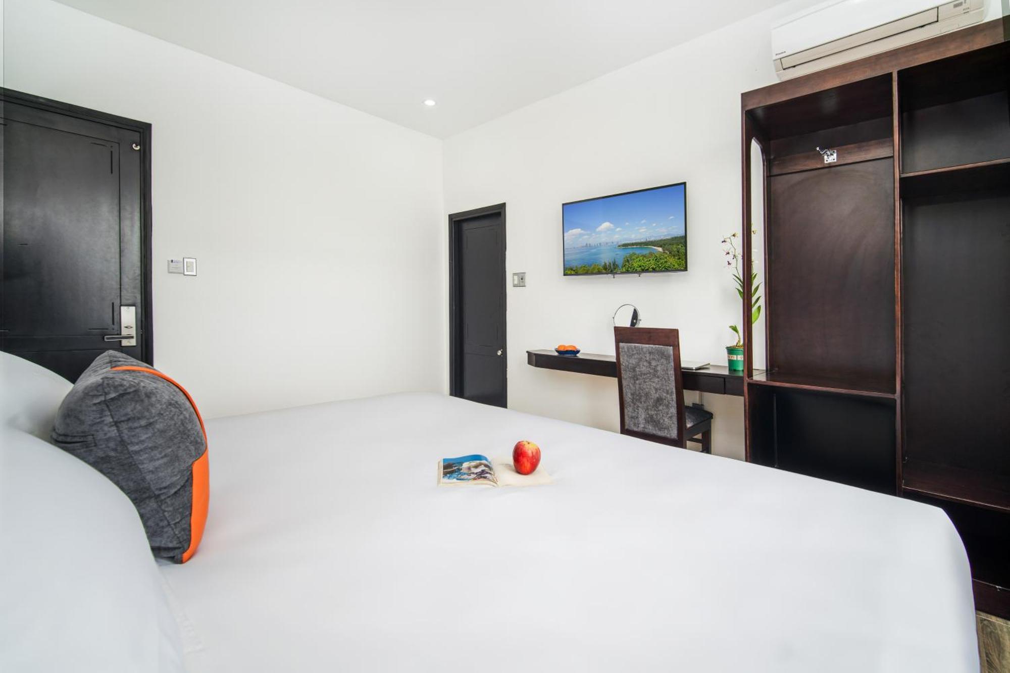 Khách sạn Coral Cove 4*