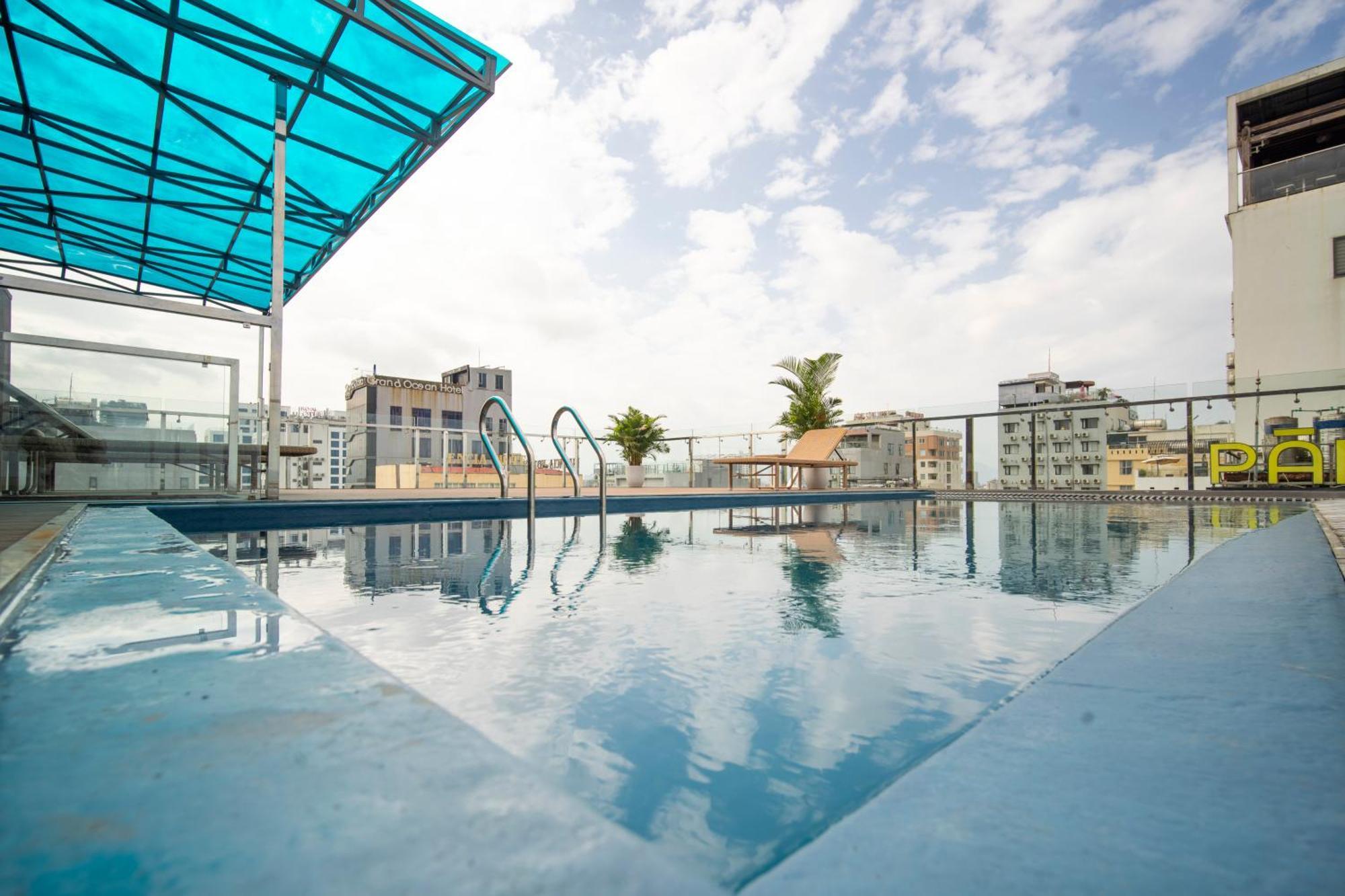 Hotel Coral Cove Da Nang